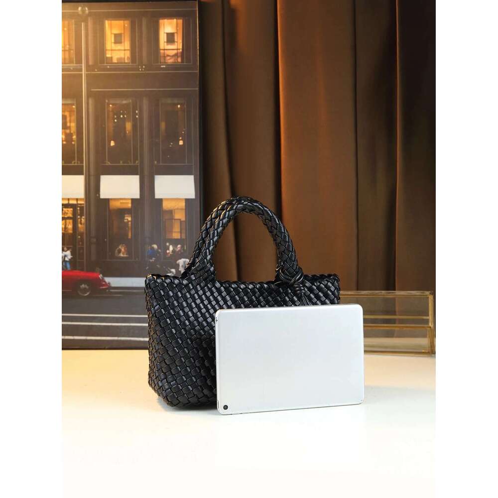 New Fashionable Woven Handbag Daily Commute Versatile Mother-Daughter Simple Style Shoulder Crossbody Bag For Women