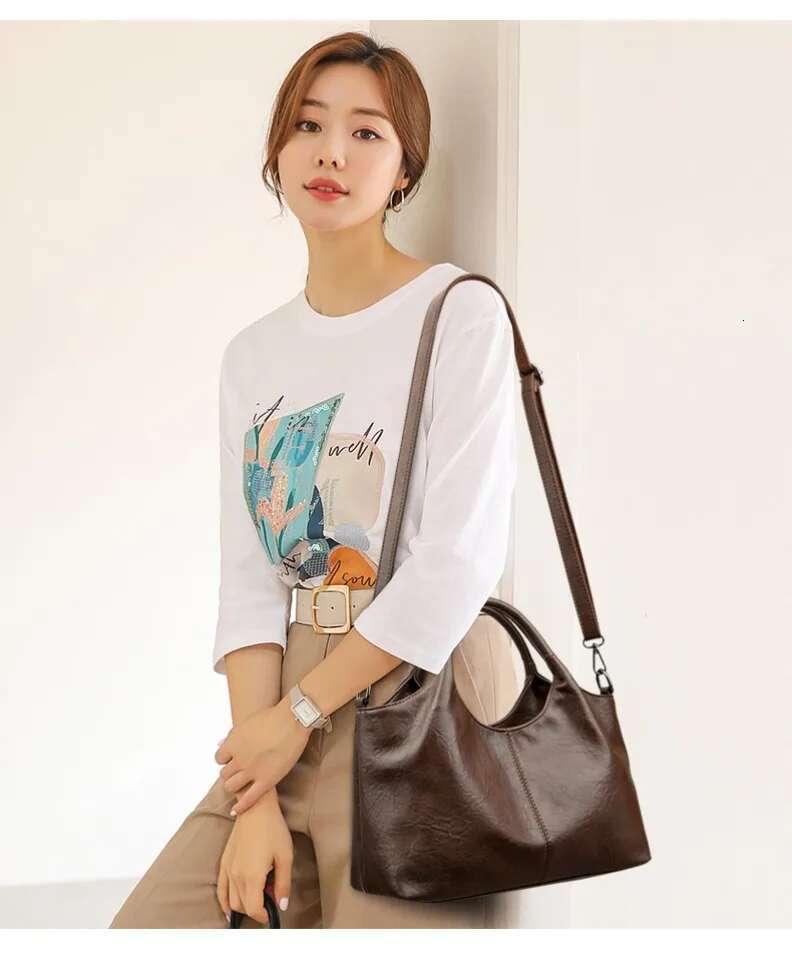 Middle-aged Mother's 2025 Shoulder Crossbody Ladies Small Tote Hand Messenger Bag Sac Soft PU Leather Handbag Purses