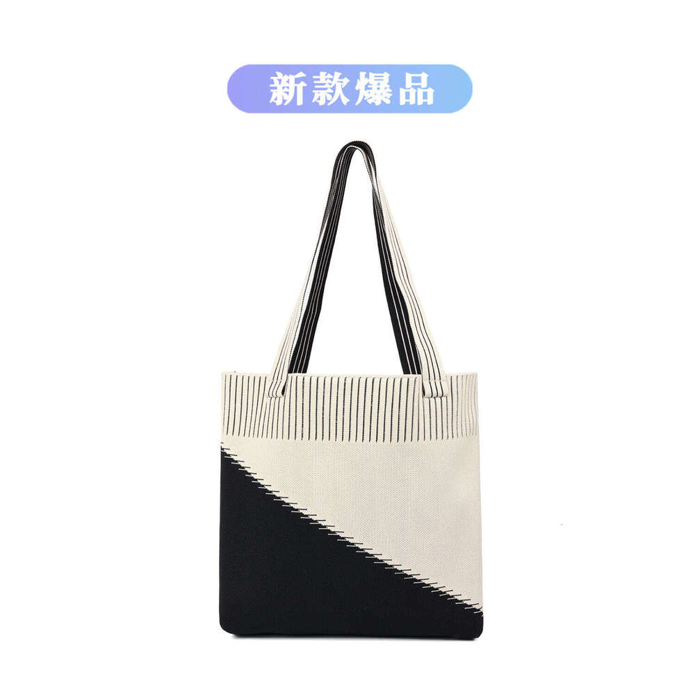 2025 High Appearance Large Capacity Shoulder Bag Luxury Small Fragrant Style Women's Bag for College Students