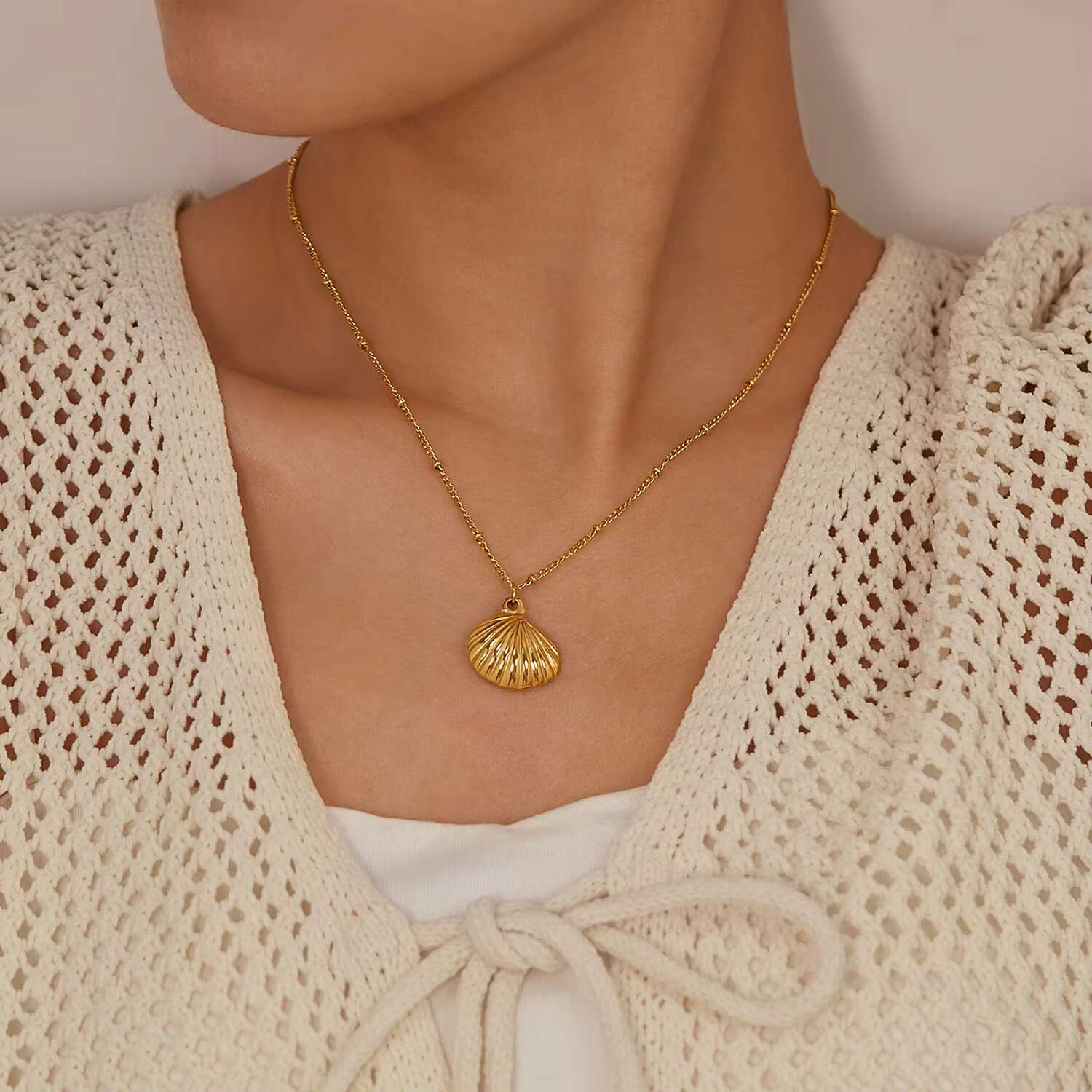 Zhongzhe Fashion Beach Style Shell Pendant Women's Stainless Steel Gold Plated Waterproof Necklace