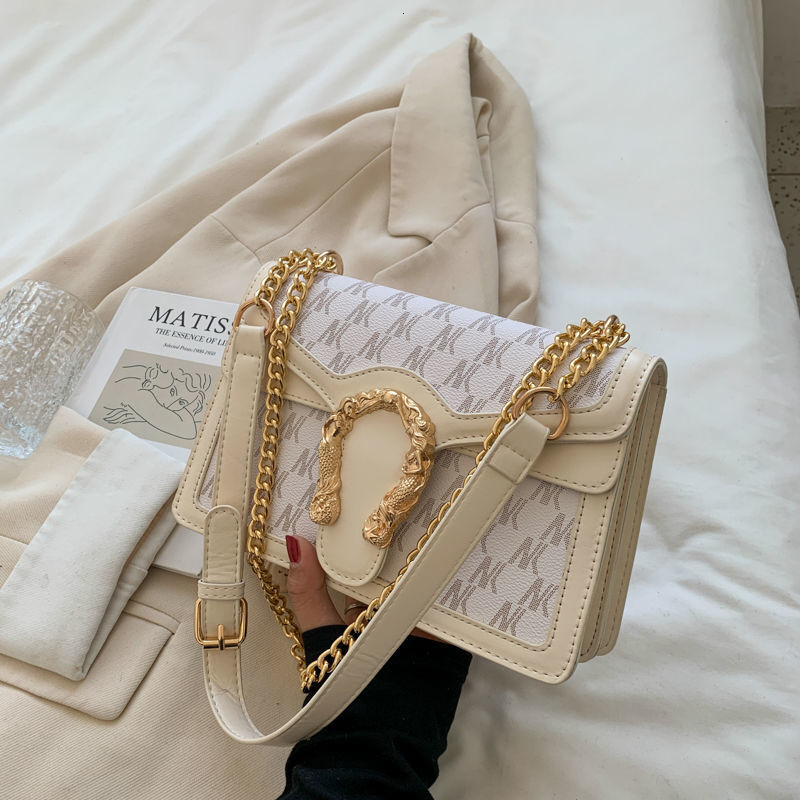 Casual plaid single shoulder for spring summer new trend, fashionable and versatile women's chain bag, high aesthetic crossbody bag