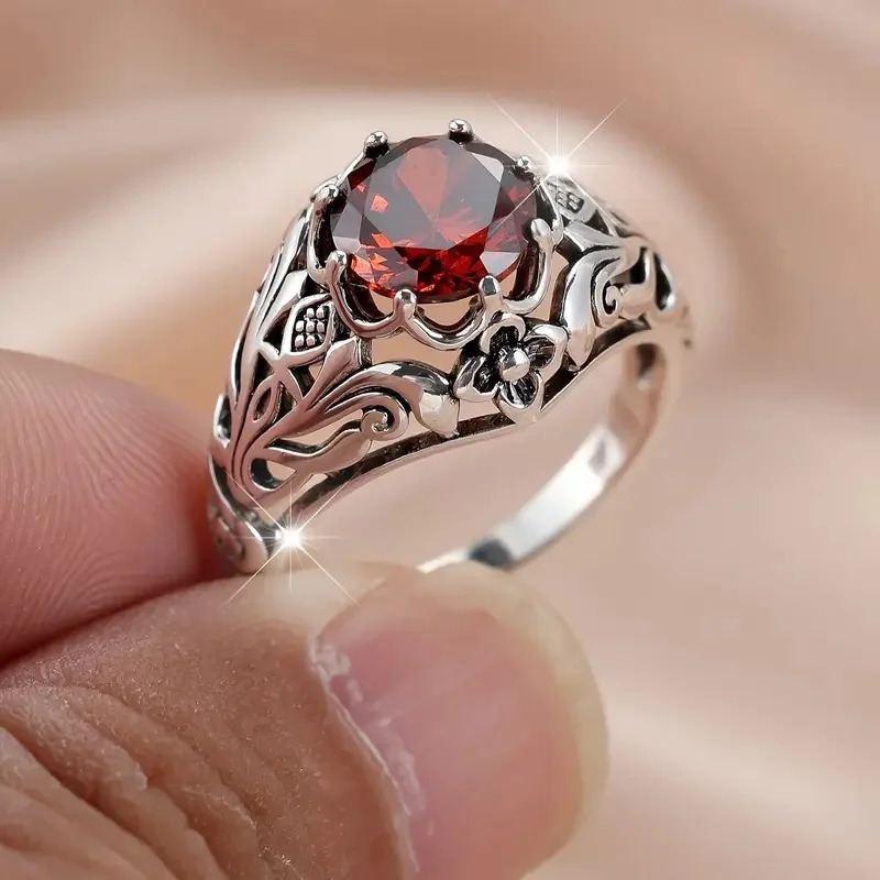 Vintage Red Zircon Plant Pattern Ring Gothic Punk n for Men and Women Jewelry Suitable Gift for Both Men and Women 250509