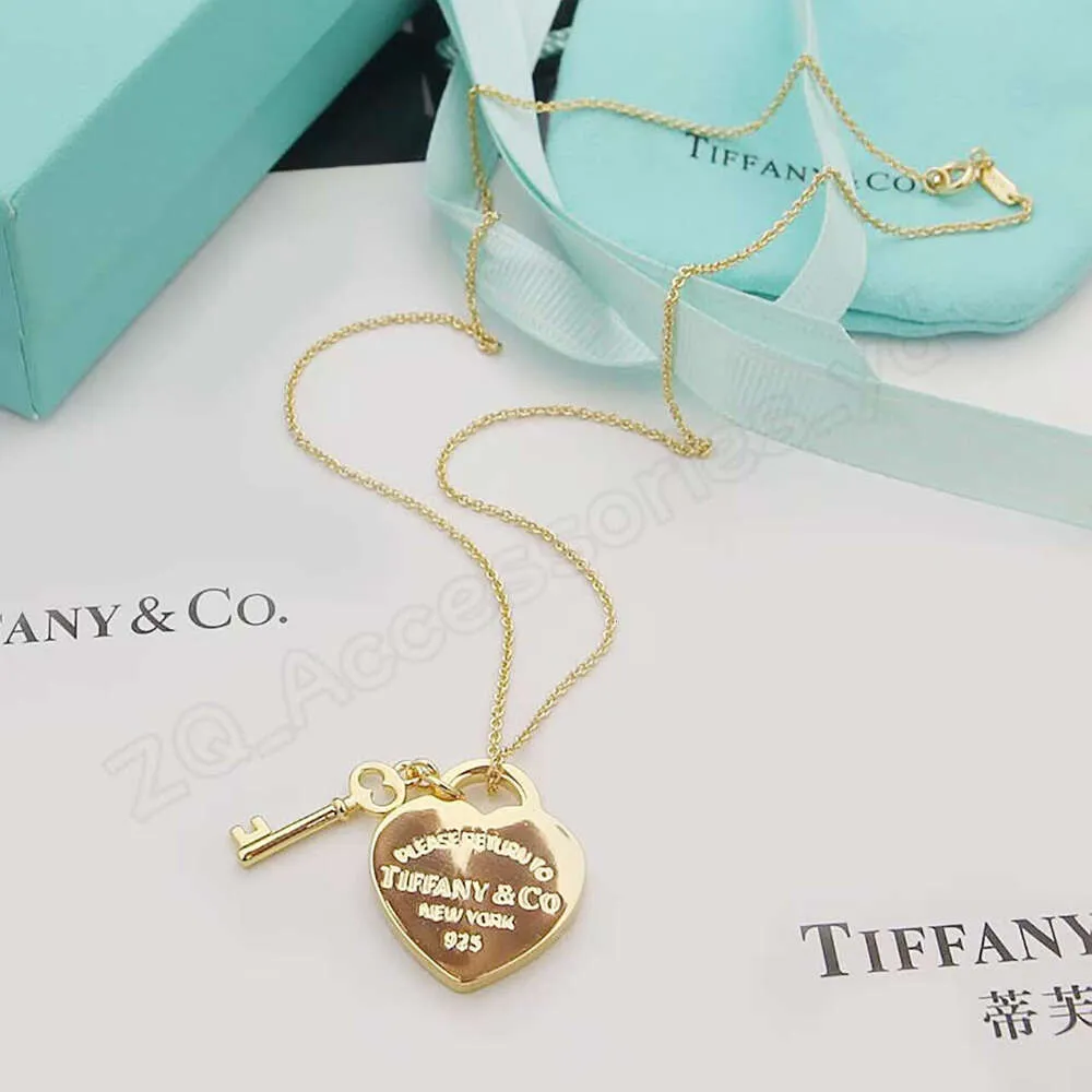Necklaces Heart Gold Double Love Necklace Valentine Day Motherday Gift Designer Jewelry Pendant Box Wholesale 3369