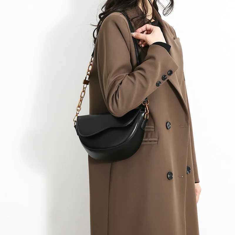 Women Vintage Saddle Bag Solid Color Flap Shoulder Bag Female Small Chain Underarm Bag Fashion PU Leather Commute Crossbody Bags Z250512