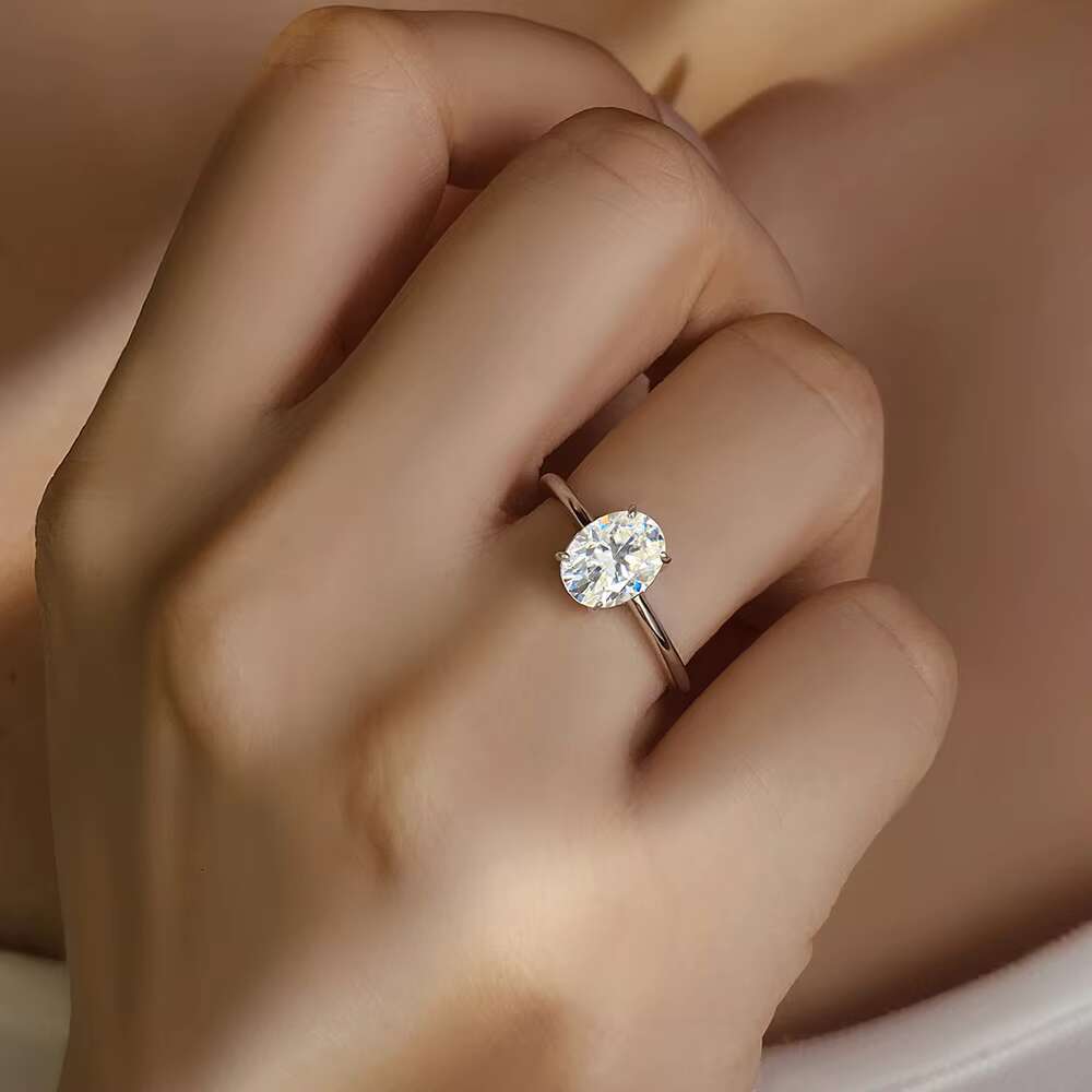 FOXI Vintage Oval Diamond Engagement Ring Unique 925 Sterling Silver Moissanite Wedding Ring Cluster Promise Ring for Women