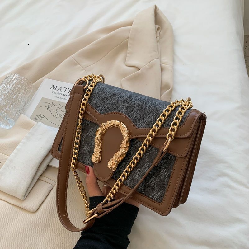 Casual plaid single shoulder for spring summer new trend, fashionable and versatile women's chain bag, high aesthetic crossbody bag