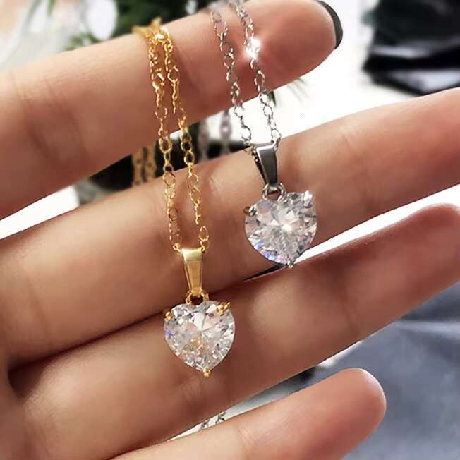 Grass Stone Fashion Shaped Women Sier Gold Color Chain Cute Single Heart Zircon Pendant Necklace for Girls