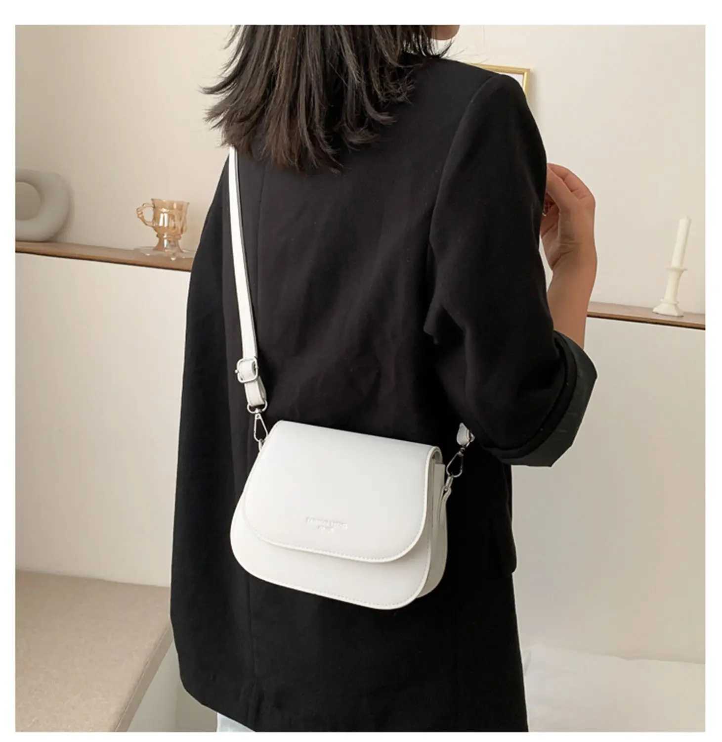 Simple Trend Crossbody Bags for Women Solid Wild Flap Shoulder Bag Lady Designer Small Womens Handbags and Purses New FashionXJ250512