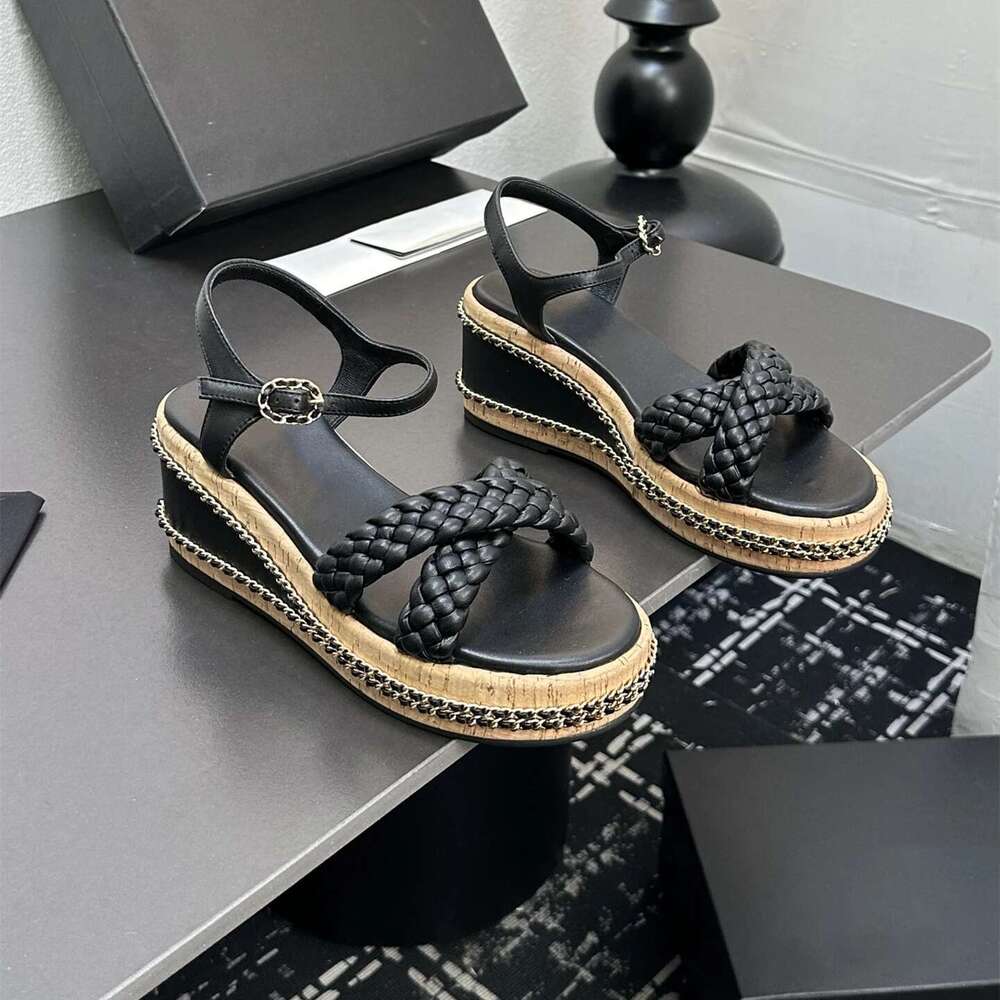 Women Size35-42 Genuine Leather Sandals High Heels Wedges Chains Pumps Flat Platform Designer Shoes Zapatillas De Mujer