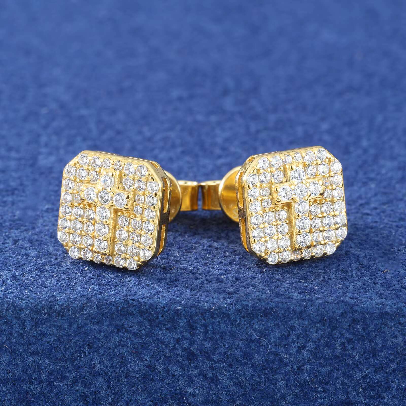 Delicate Unisex Style Hip Hop Jewelry 18K Gold Plated 925 Sterling Silver Moissanite Diamond Iced Out Cross Stud Earring