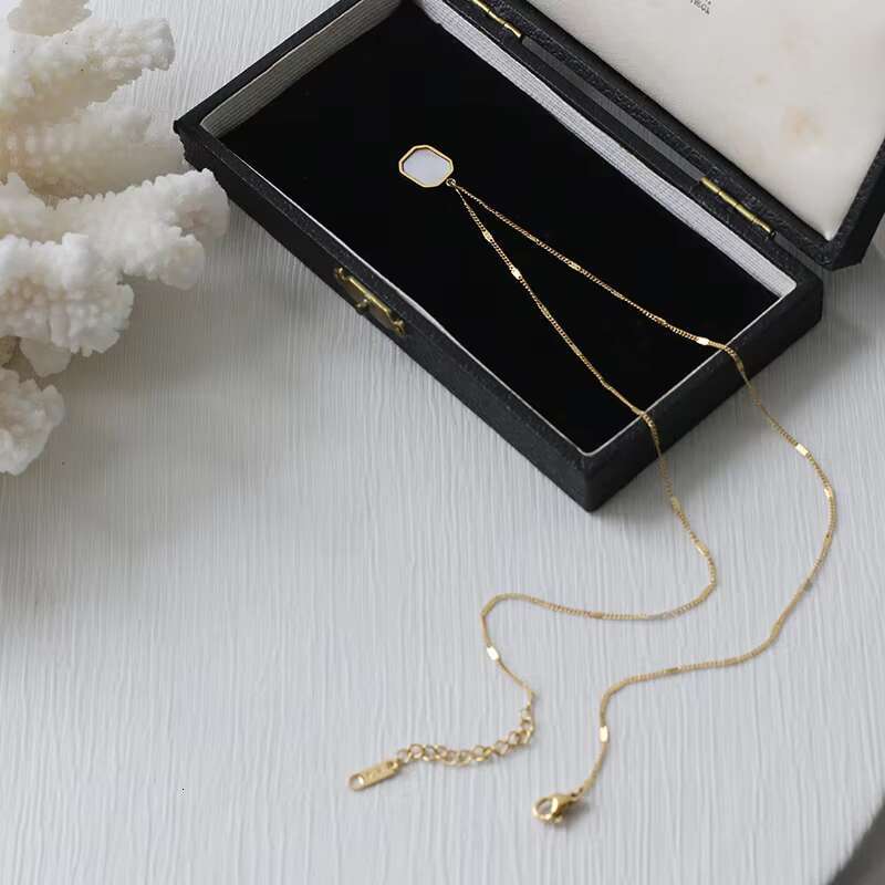 Fashion Art Style Stainless Steel Square Pendant White Shell Necklace