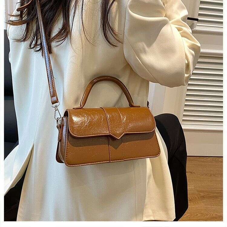 Women's 2025 new versatile niche armpit fashion crossbody women's shoulder small bag
