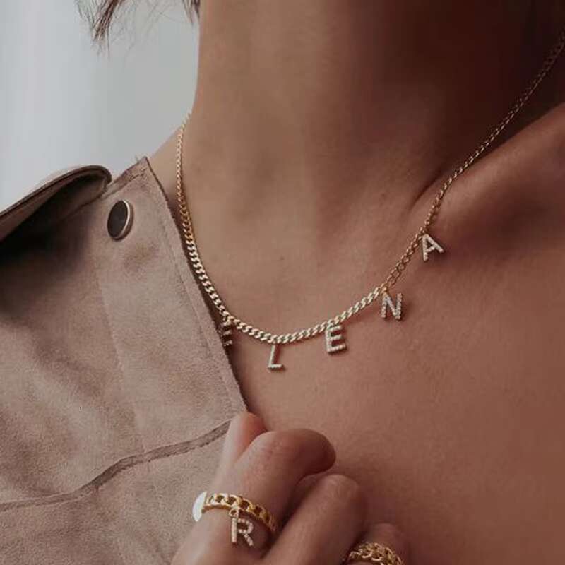 Fashion jewelry necklace with simple zircon pendant and charming English letters