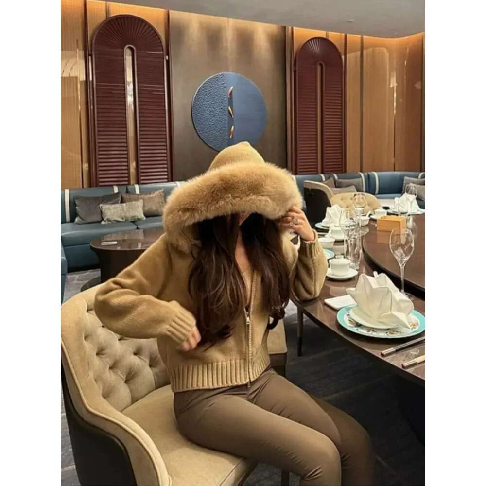 Autumn Winter Hooded Real Fox Female Natural Fur Cardigan Coat Women Casual Fashion Short Knitted Jacket Designer Designer