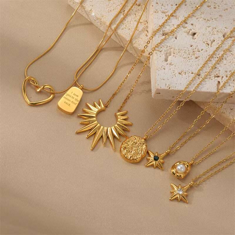 Fashion stainless steel jewelry gold-plated heart-shaped pendant women's necklace