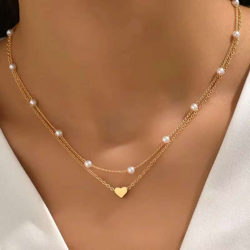 Hot selling imitation pearl heart-shaped pendant necklace, versatile collarbone chain, women's double-layer layered necklace