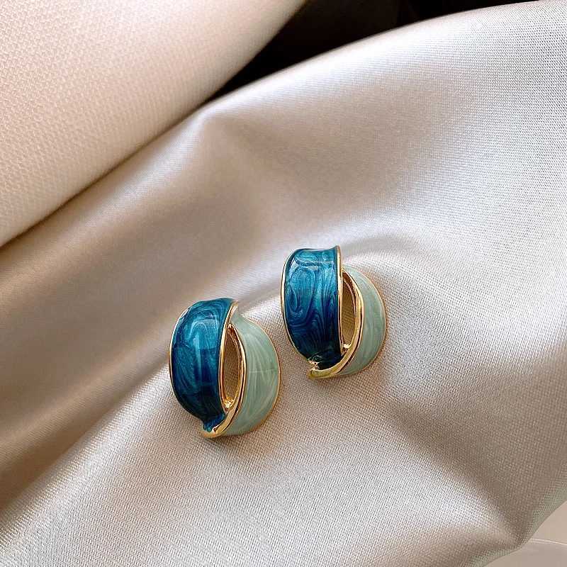 Korean Double Arc Cross Enamel Stud Earring for Women Personality Contrast Color Blue Geometric Earring Jewelry Party Pendants Y250510