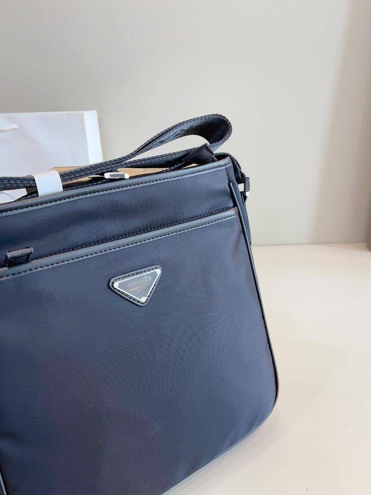 Men's crossbody bag, shoulder bag, unisex environmentally friendly nylon cloth double-sided casual backpack
