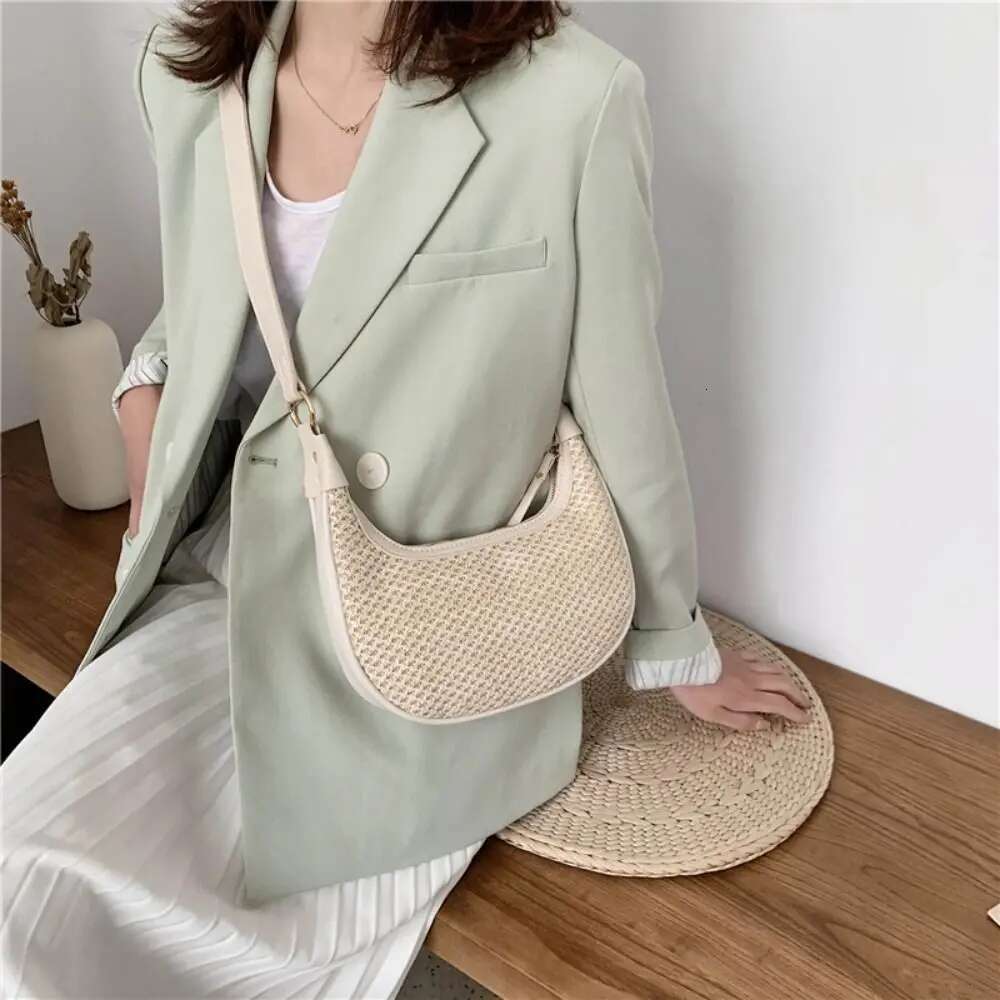 Casual Summer Woven Straw Designer Bohemian Single Shoulder Leisure Vacation Crossbody Hobo Bag Ladies/Girls