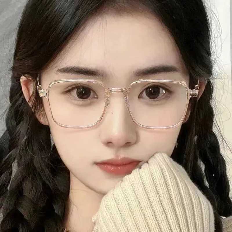 Large Oversized New Trend Reading Glasses Classic Anti-blue Light Presbyopia Eyewear Men Women Farsighted Eyeglasses Degree+4.0 W250513