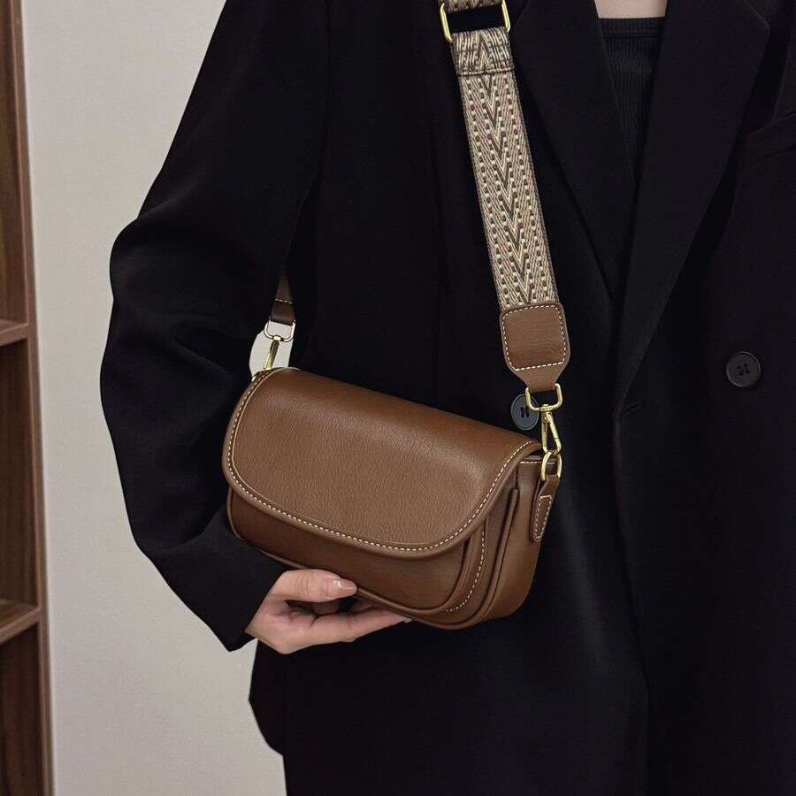 High end fashion women's casual versatile crossbody bag 2025 new Korean version simple single shoulder small square bag
