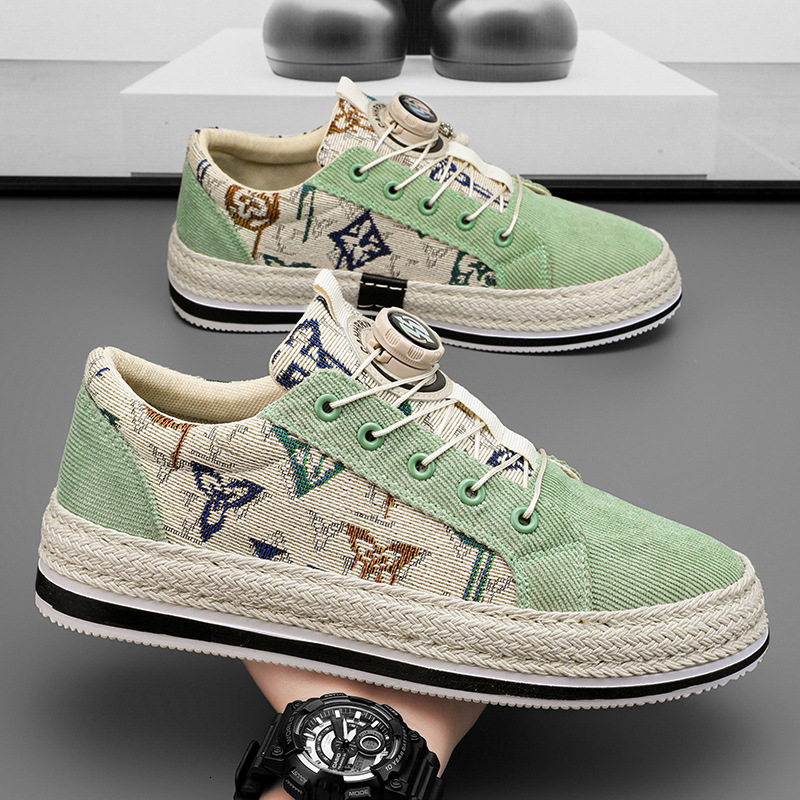 Designer Button lazy shoes for men in 2025, hot selling corduroy anti slip breathable casual youth versatile thick soled trendy men's board shoes