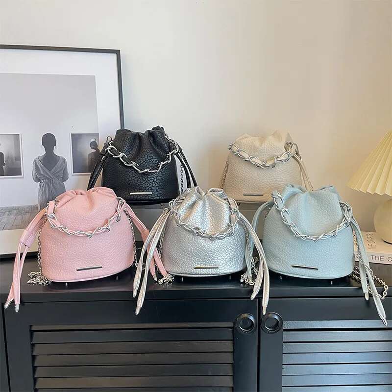 2025 Women's Bucket Bag, Minimalist Crossbody Shoulder Purse With Chain Strap, Chic Versatile Everyday Bag