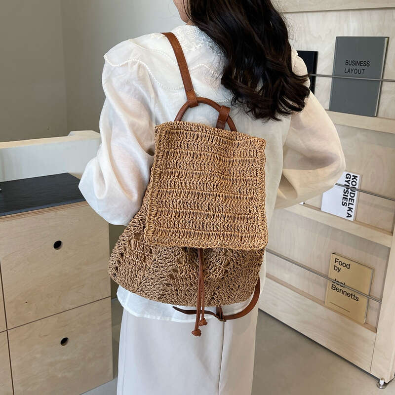 Internet celebrity for women 2025 new stylish popular backpack with large capacity commuting grass woven big bag
