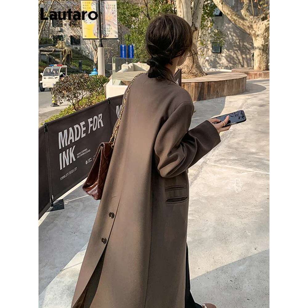 Lautaro Autumn Long Coffee Flowy Blazer Coat Women with Back High Slit Double Breasted Loose Casual Korean Fashion Overcoat 2024