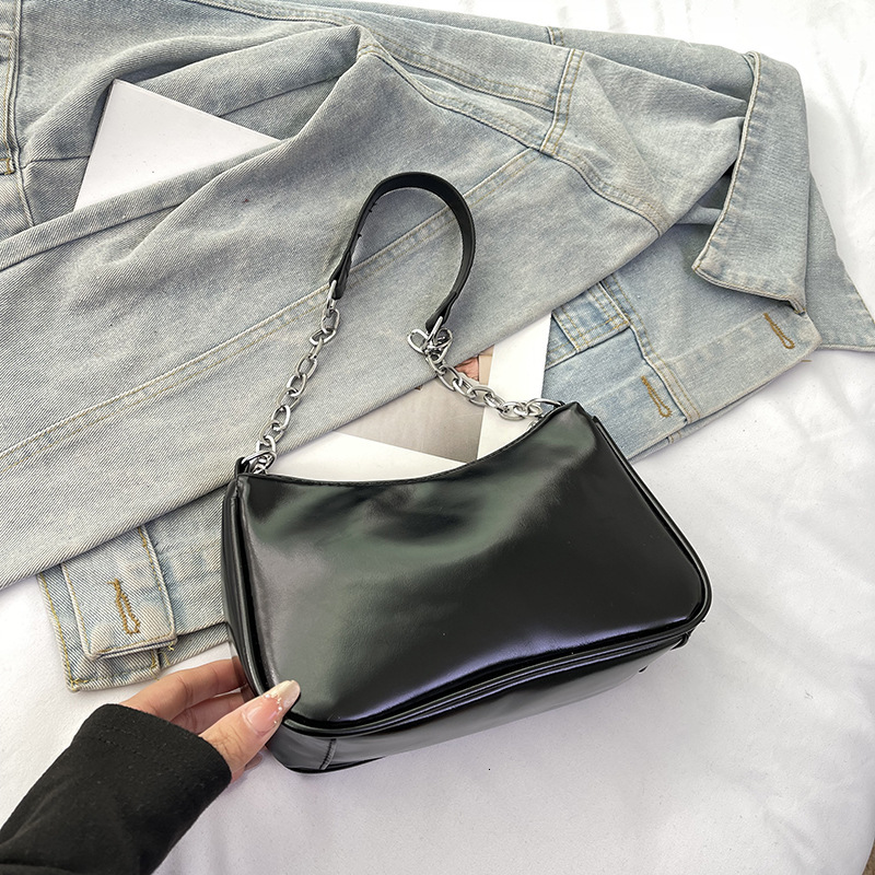 Free Delivery Designer Bag Fashionable For Women 2025 New Model Simple And Trendy Korean Version Stylish Armpit Shoulder Ins Small Luxury Bag