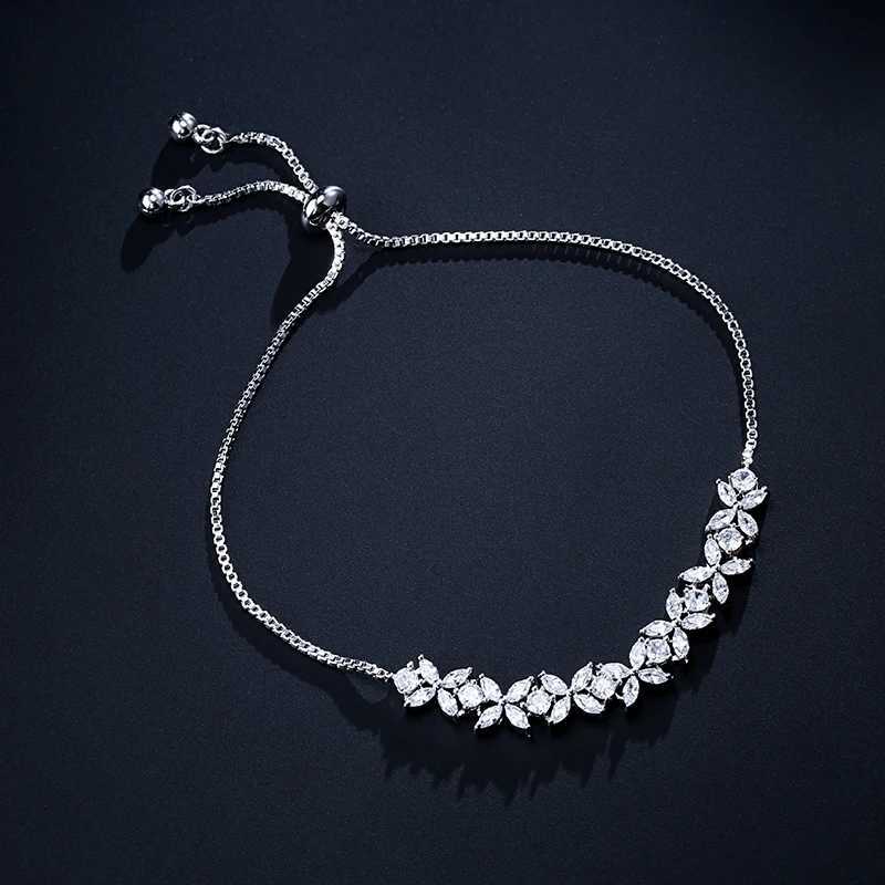 Classic Shiny Clear Zircon Flowers Adjustable Charm Bracelets for Women in Silver Color Fashion Wedding Jewelry XJ250707