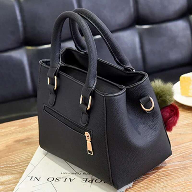 One Shoulder Bag PU Leather Ladies Handbags Women Vintage Purse Plush Tassel Messenger Bags Tote Boston Shoulder Crossbody Bag KQ