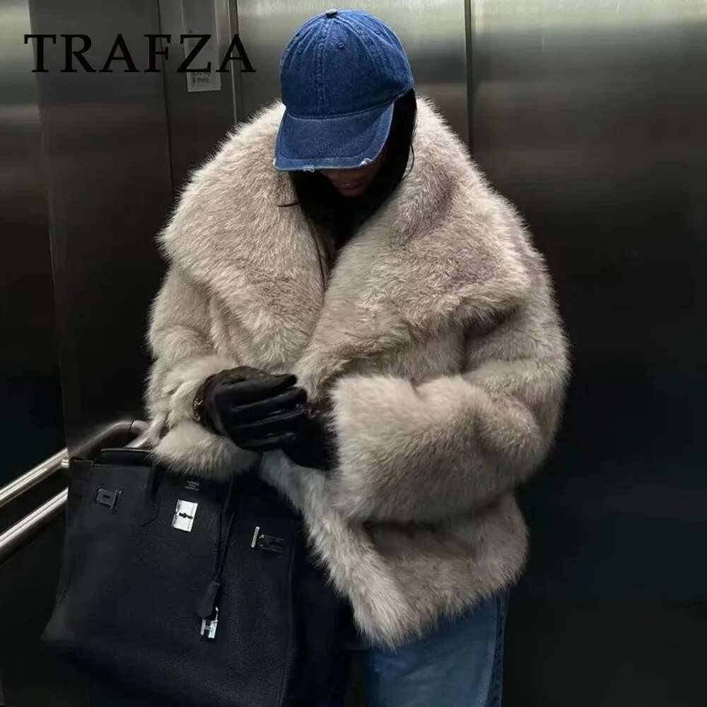 TRAFZA 2025 Autumn Winter Women Casual Faux Fur Jackets Fashion Streetwear Solid Oversized Turn Down Collar Elegant Thick Coats Designer