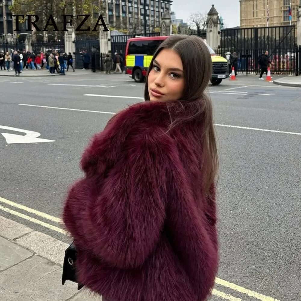 TRAFZA 2025 Autumn Winter Women Casual Faux Fur Jackets Fashion Streetwear Solid Oversized Turn Down Collar Elegant Thick Coats Designer
