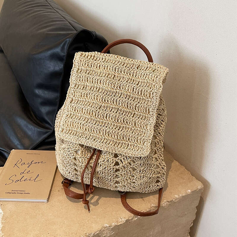 Internet celebrity for women 2025 new stylish popular backpack with large capacity commuting grass woven big bag