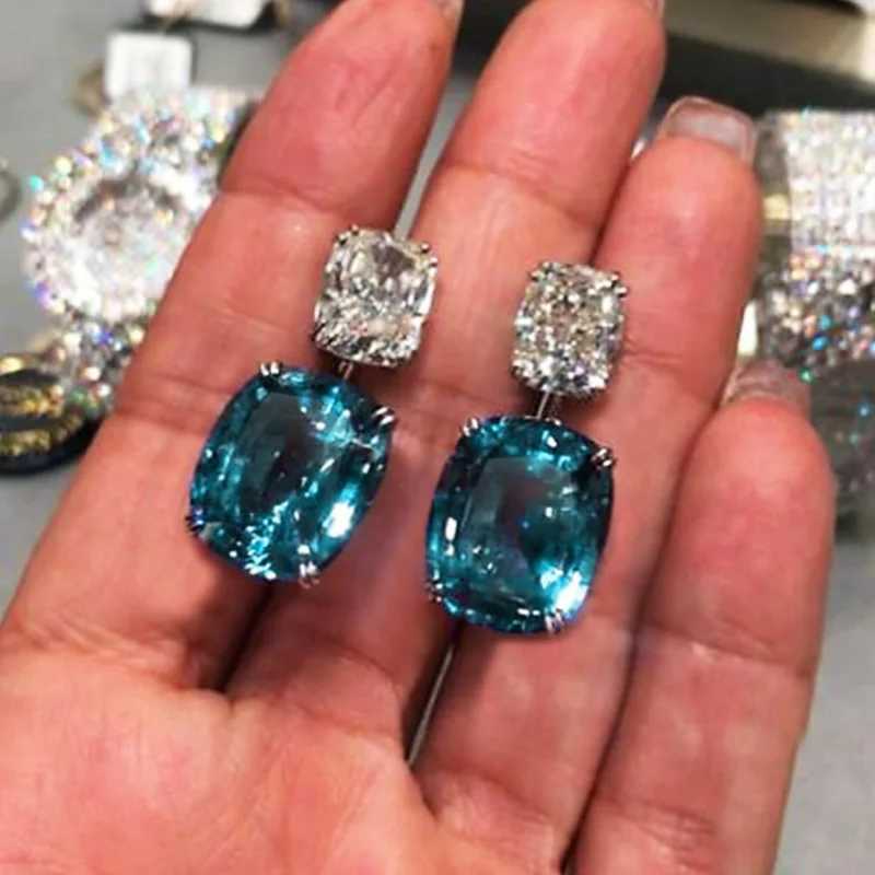 Huitan Blue/White Cubic Zirconia Dangle Earrings Brilliant Womens Accessories Silver Color Luxury Fashion Wedding Party Jewelry Y250510