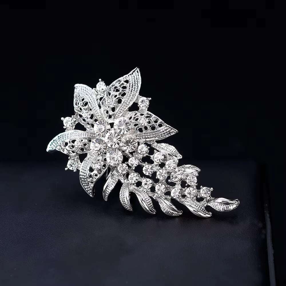 Vintage Bridal Brooch Rhinestone Alloy Flower Brooch Embellishment Clear Broach Pin Wedding Brooches