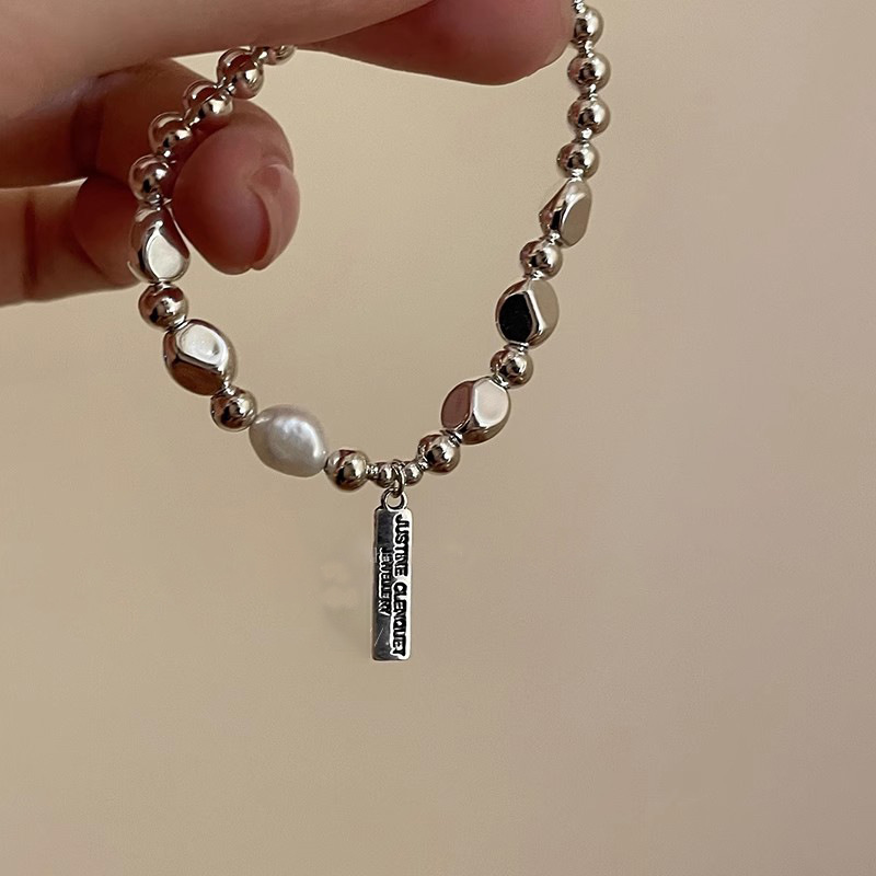 Baroque Pearl Bracelet for Women, Minimalist and Elegant Silver Bead Hand Chain, Luxury and Trendy Jewelry, Wholesale Fashion Accessory