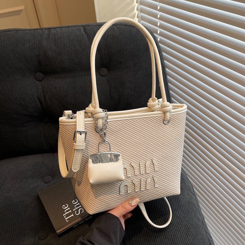 Designer Bag Luxury Bag Exclusive Tote For Women Stylish Summer Shoulder Spacious Versatile Underarm Shoulder Bag Crossbody Purse Free Shipping