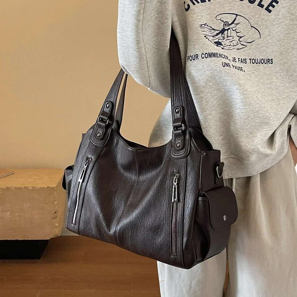 One Shoulder Bag New Solid Zipper Dual Main Pockets High Capacity Handbag For Women Sewing Thread PU Fashion Ladies Shoulder Bag KQ