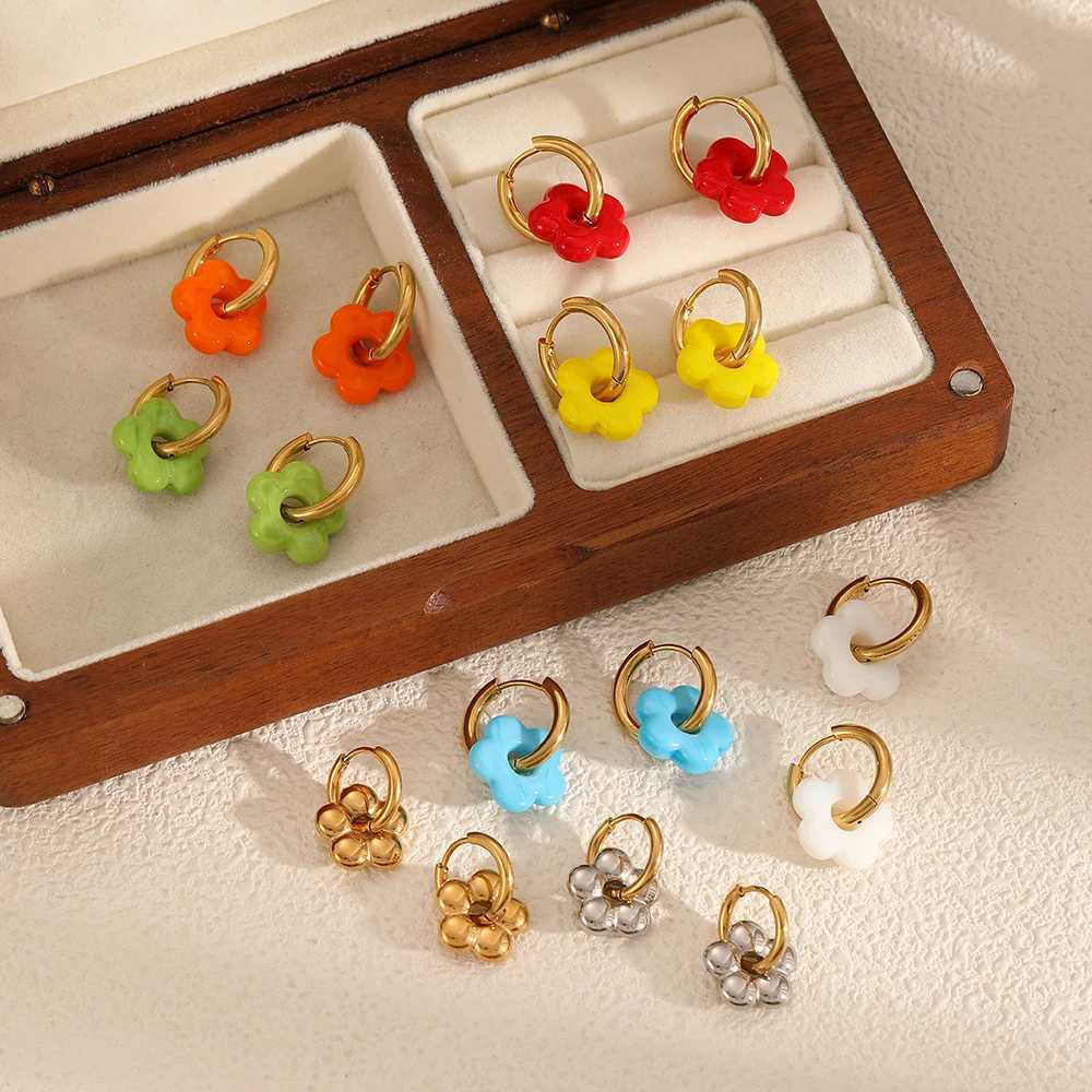 Colorful Small Flower Stainless Steel Charms Earring 18K Gold Plated Circle Ear Buckle Hoop Earrings Jewelry for Women Y250510