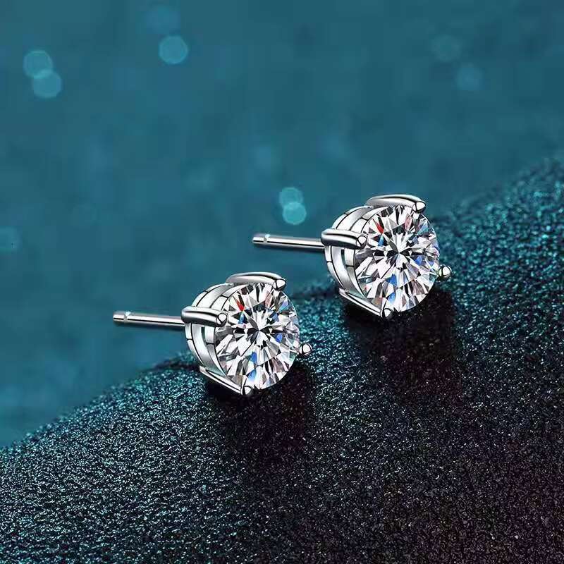 New Designer Earrings with 1 Ct Moissanite 925 Sterling Silver Earring with 18k Gold Plated for Women Wholesale in Stock Hip Hop