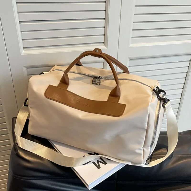 2025 New Large Capacity Single Shoulder Business Backpack Short Distance Travel Dry And Wet Separation Yoga Fiess Bag Versatile Commuting