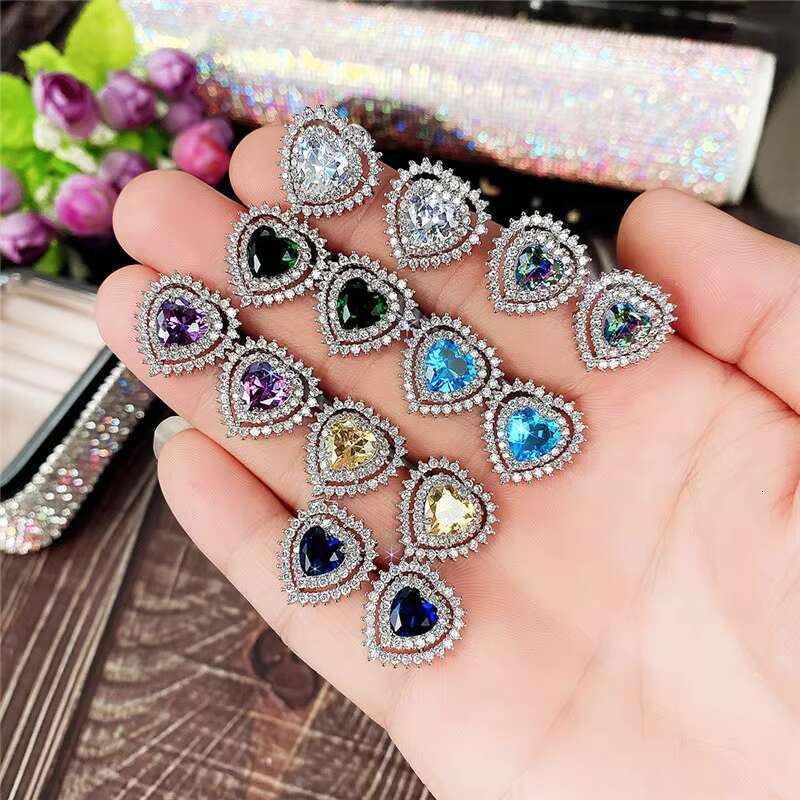 Moissanite Jewelry VVS Earrings Heart Shaped Brilliant Cut Hip Hop Copper Inlaid Zircon High Quality Earrings Fine Stud Earrings