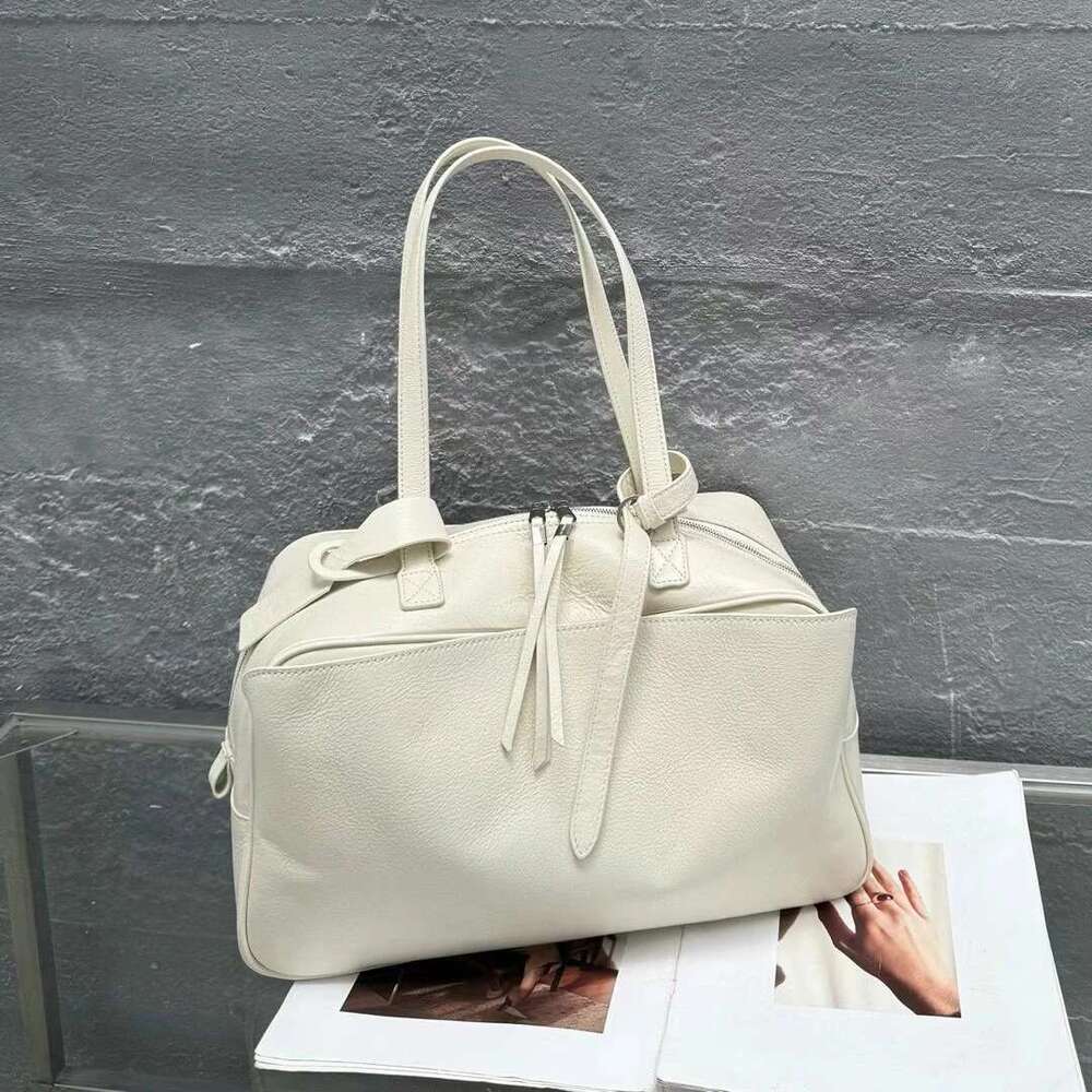 Genuine Leather Handbag Underarm Woman Soft Leisure Fashion Top Layer Cowhide Bowling Pillow Bag High-Capacity Commute