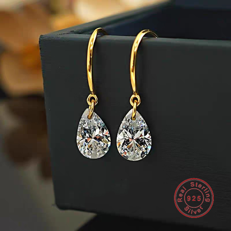 Choucong Elegant Dangle Earrings Simple Luxury Jewelry Solitaire Soild 100% 925 Sterling Silver Pear White Lab Moissanite Diamond Party Women Drop Hoo