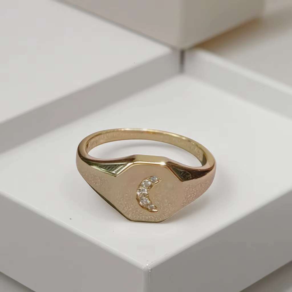 Hot Selling Custom Jewelry Moon Shape Lab Grown Diamond 925 Silver Ring Moissanite Engagement Ring Gold Plated Engagement Ring
