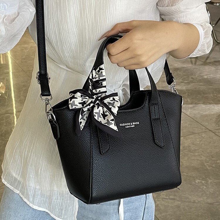 New women's crossbody portable bucket casual large capacity vegetable basket bag, trendy