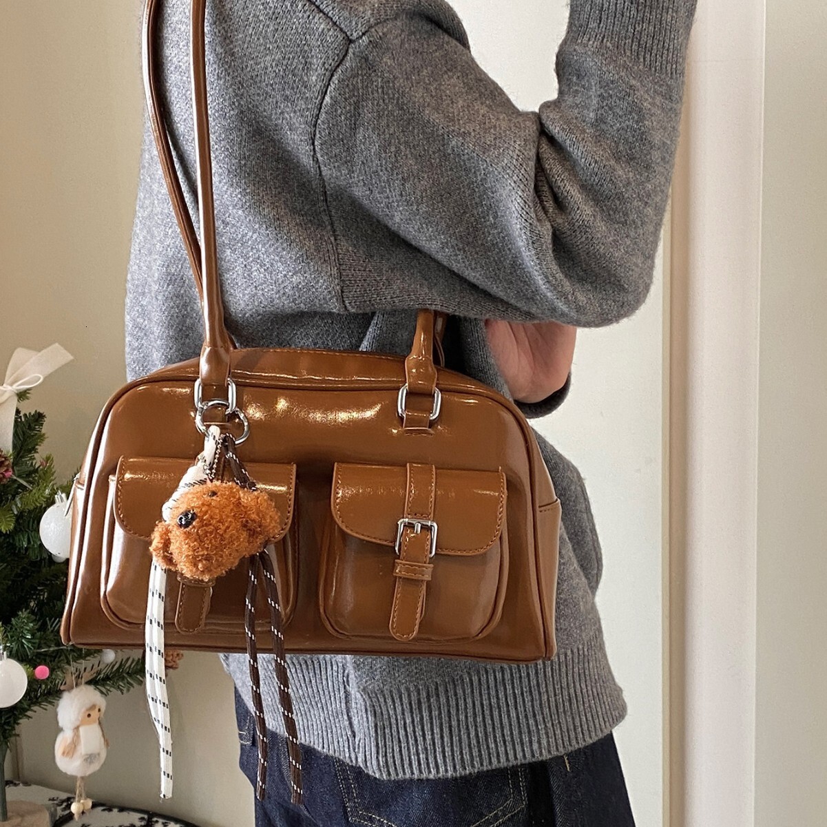 Korean version pillow women's large capacity armpit bag, fashionable hand-held shoulder bag