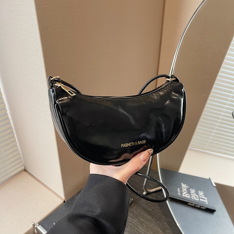 High Quality New Style Free Delivery Designer Bag Niche Design 2025 Winter New Versatile Ins Premium Single Shoulder Crossbody Dumpling Bag Temperamen